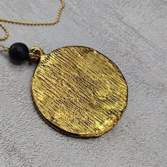 BPD Betsy Pittard Designs Goldtone Hammered Peace Symbol 35"  Y-drop Necklace - Picture 4 of 5